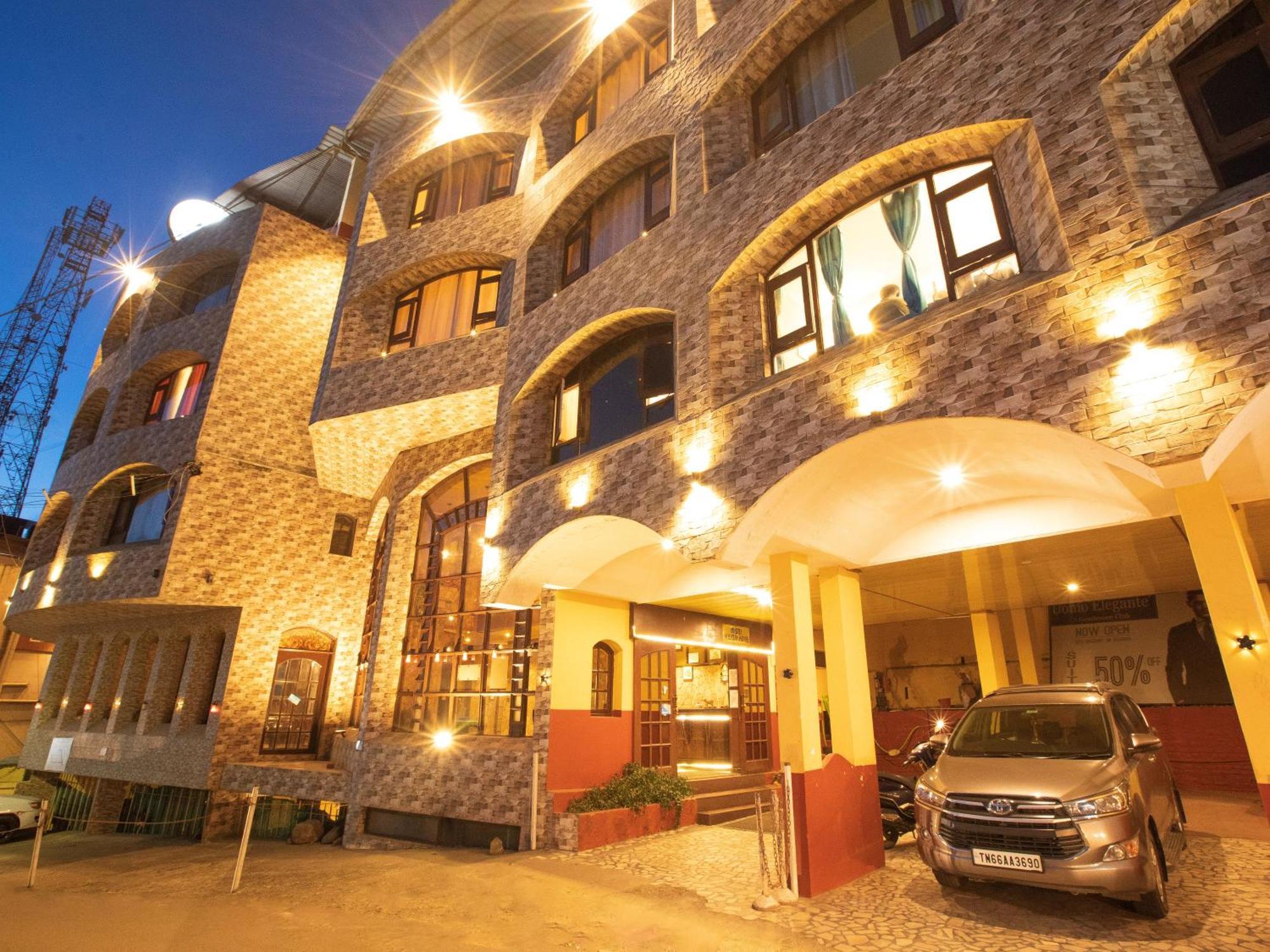 Devi Enterprises - Hotel Khems Udagamandalam Exterior foto